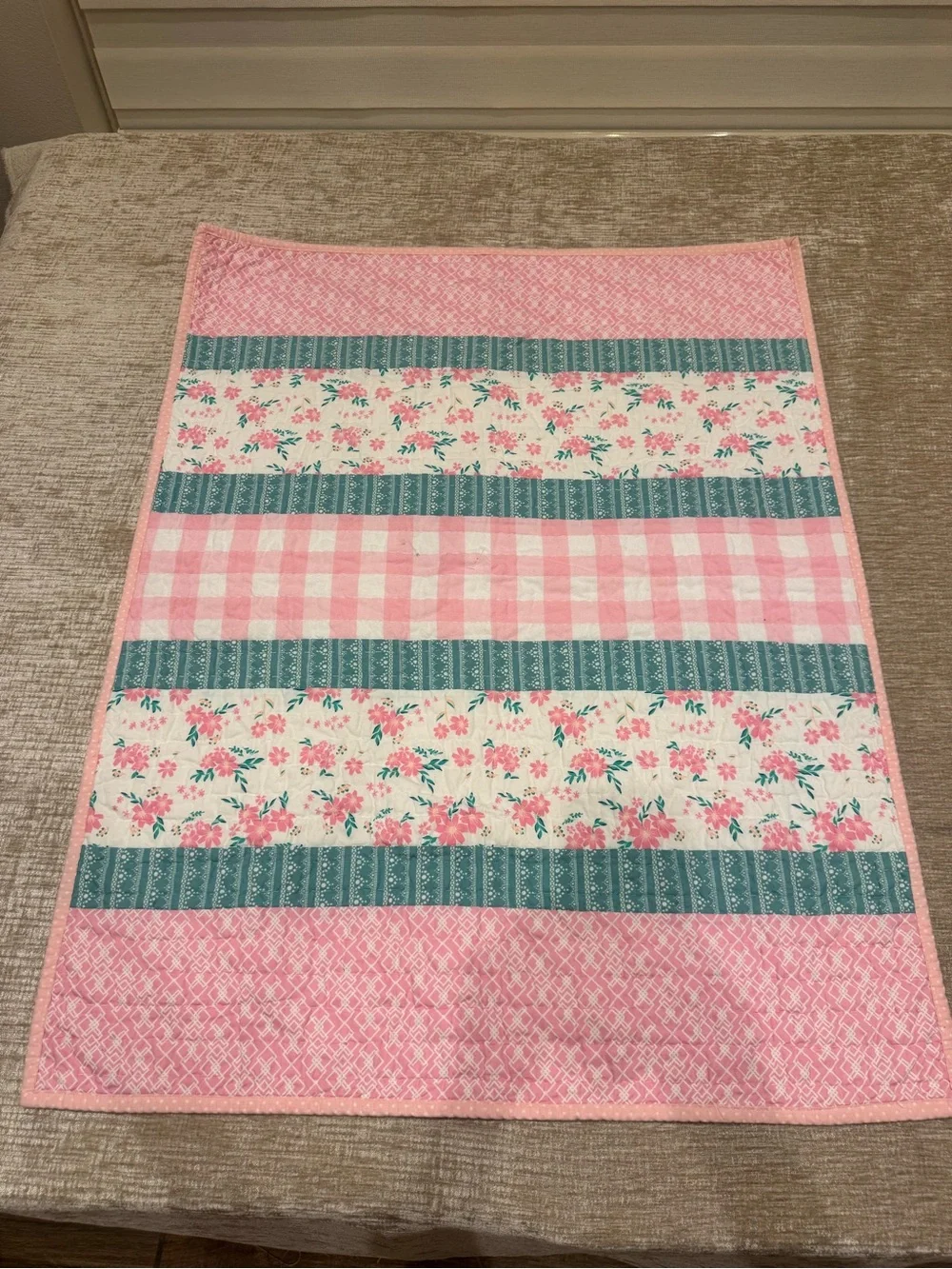 Vintage Handmade Baby Quilt Pink And Teal Floral 27x 35